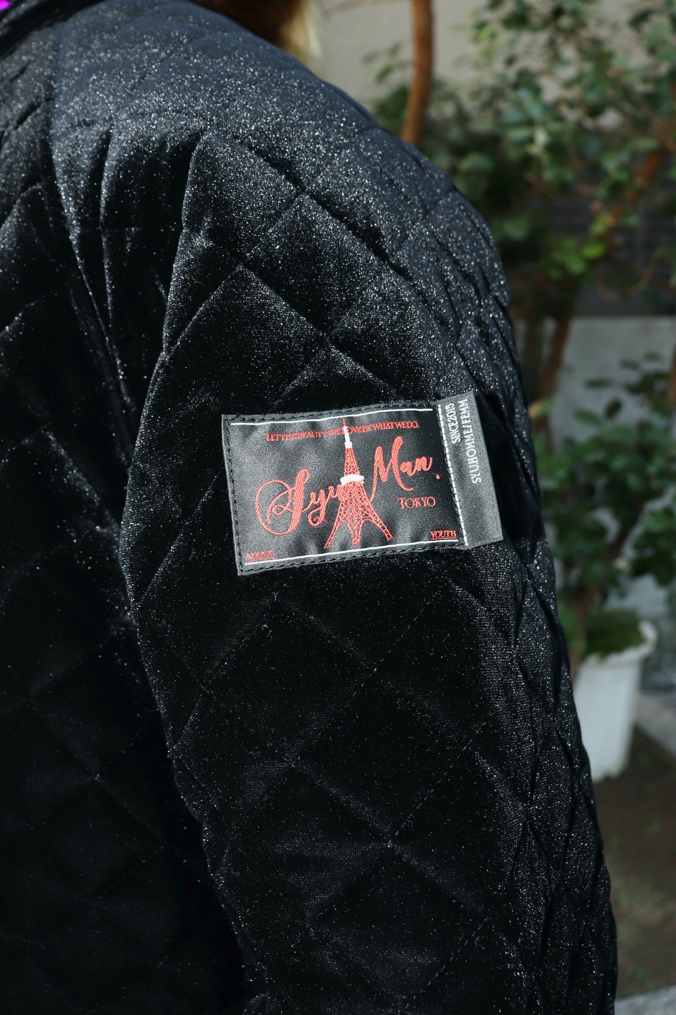 SYUMAN. Bijou velours quilted coat（BLACK）