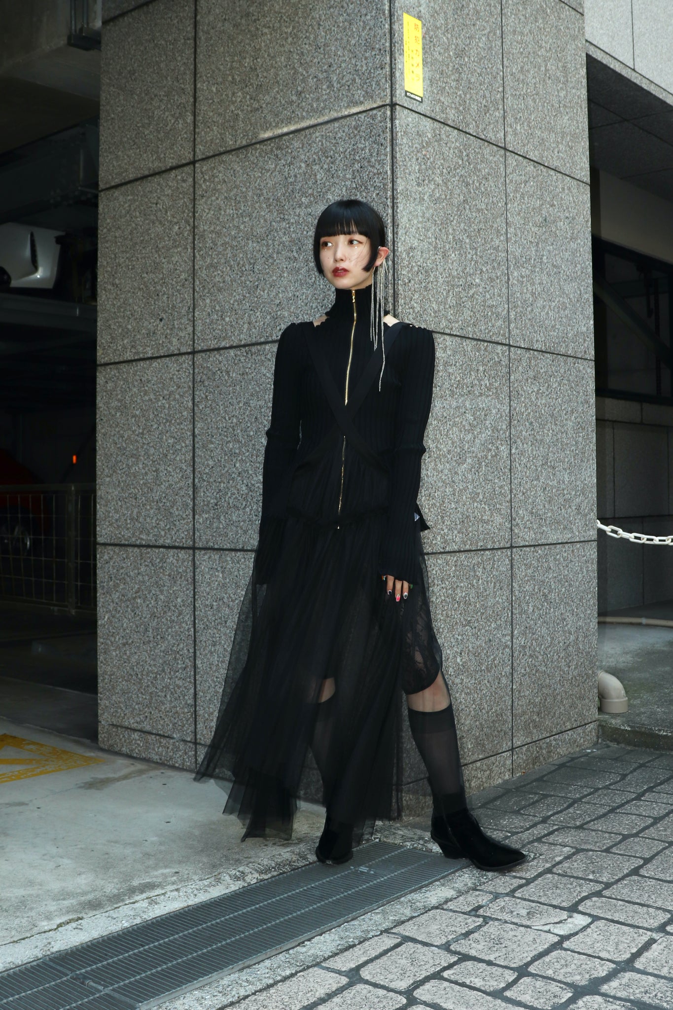 FETICO 23AW RIB KNIT SLIT TOPを使用したスタイリング画像