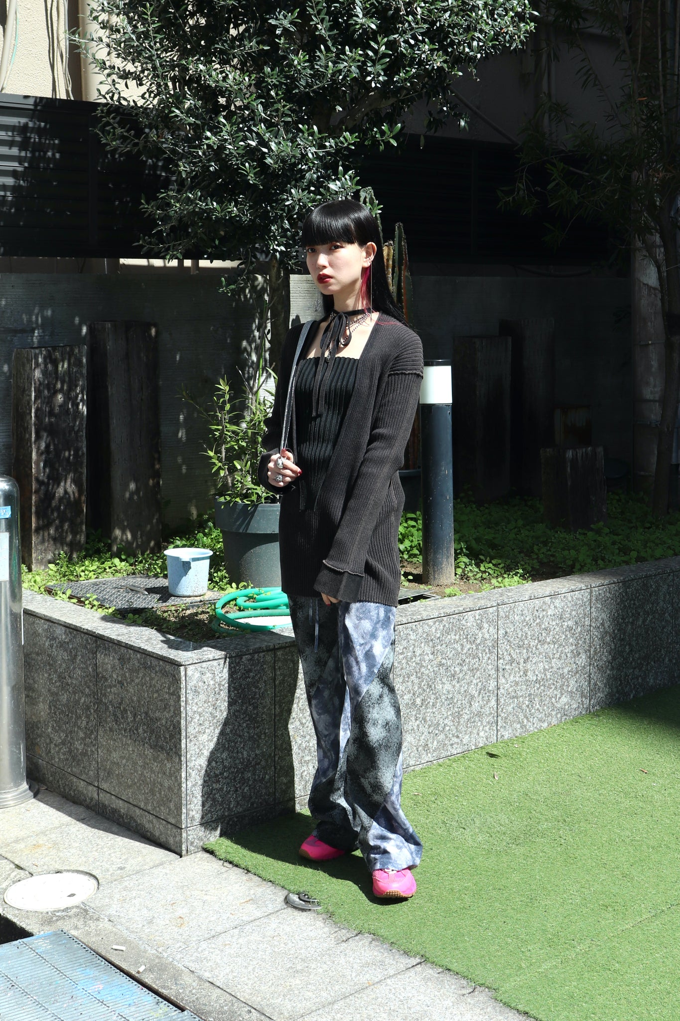 Styling image using Perverze 23ss Plating Rib Knit Top