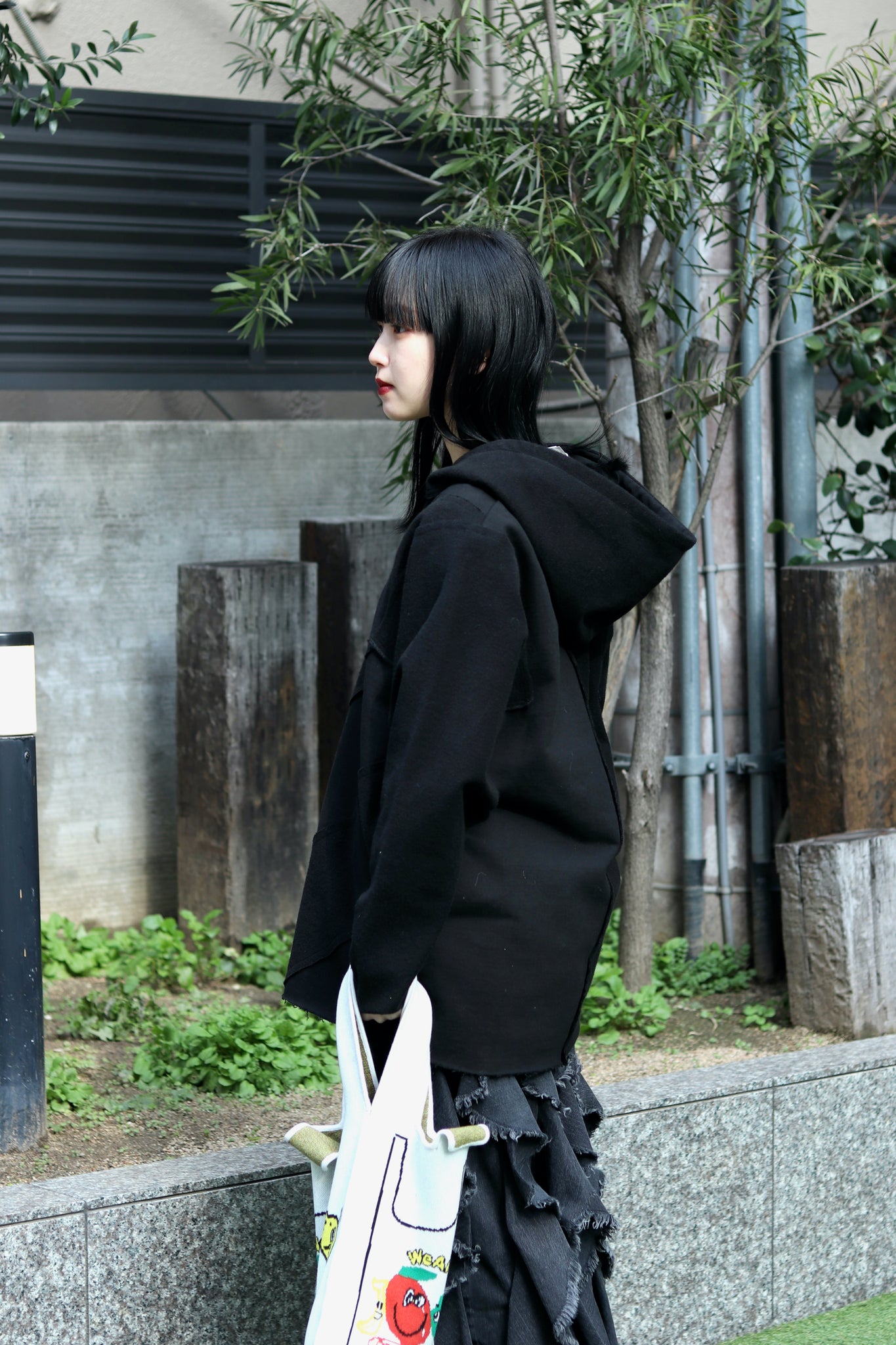 Styling image using Bias Short Sweatshirt of Perverze 22SS