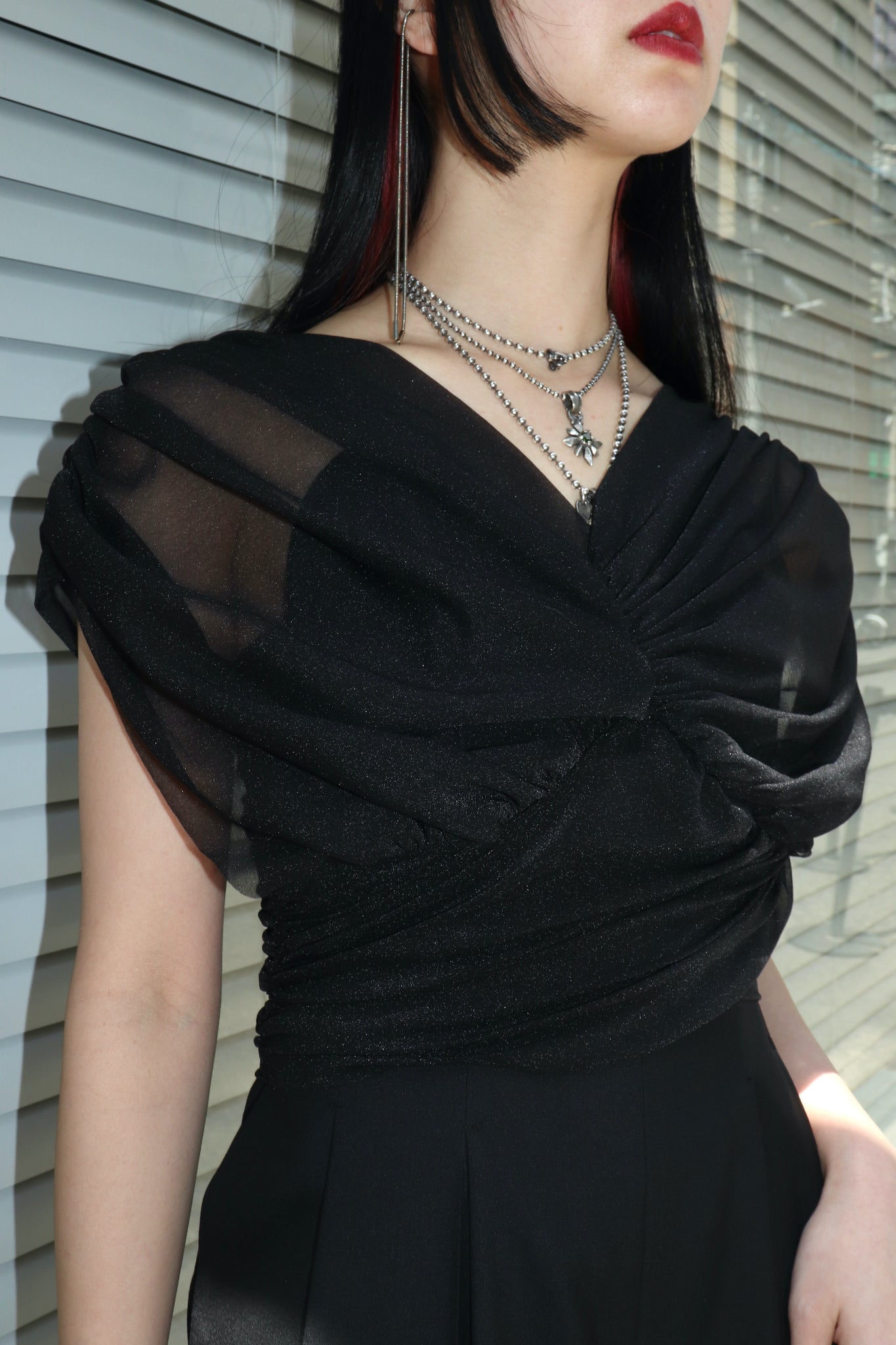 FETICO 23SS GATHERED SHEER TOP(BLACK)を使用したスタイリング画像