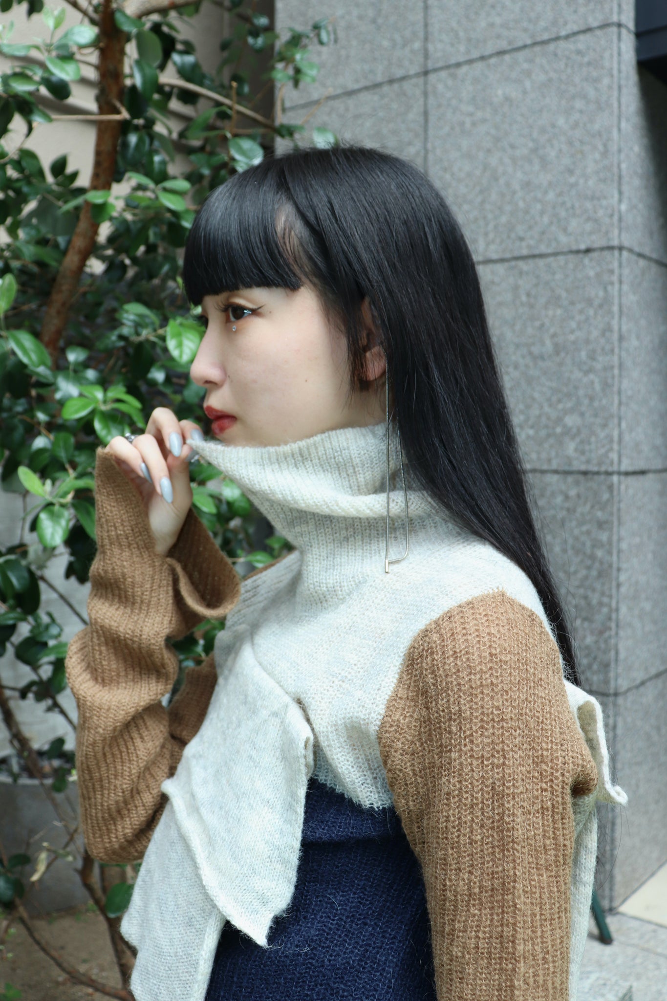 KOTOHAYOKOZAWA 23AW MOHAIR HIGH NECK KNIT(SEPIA)を使用したスタイリング画像