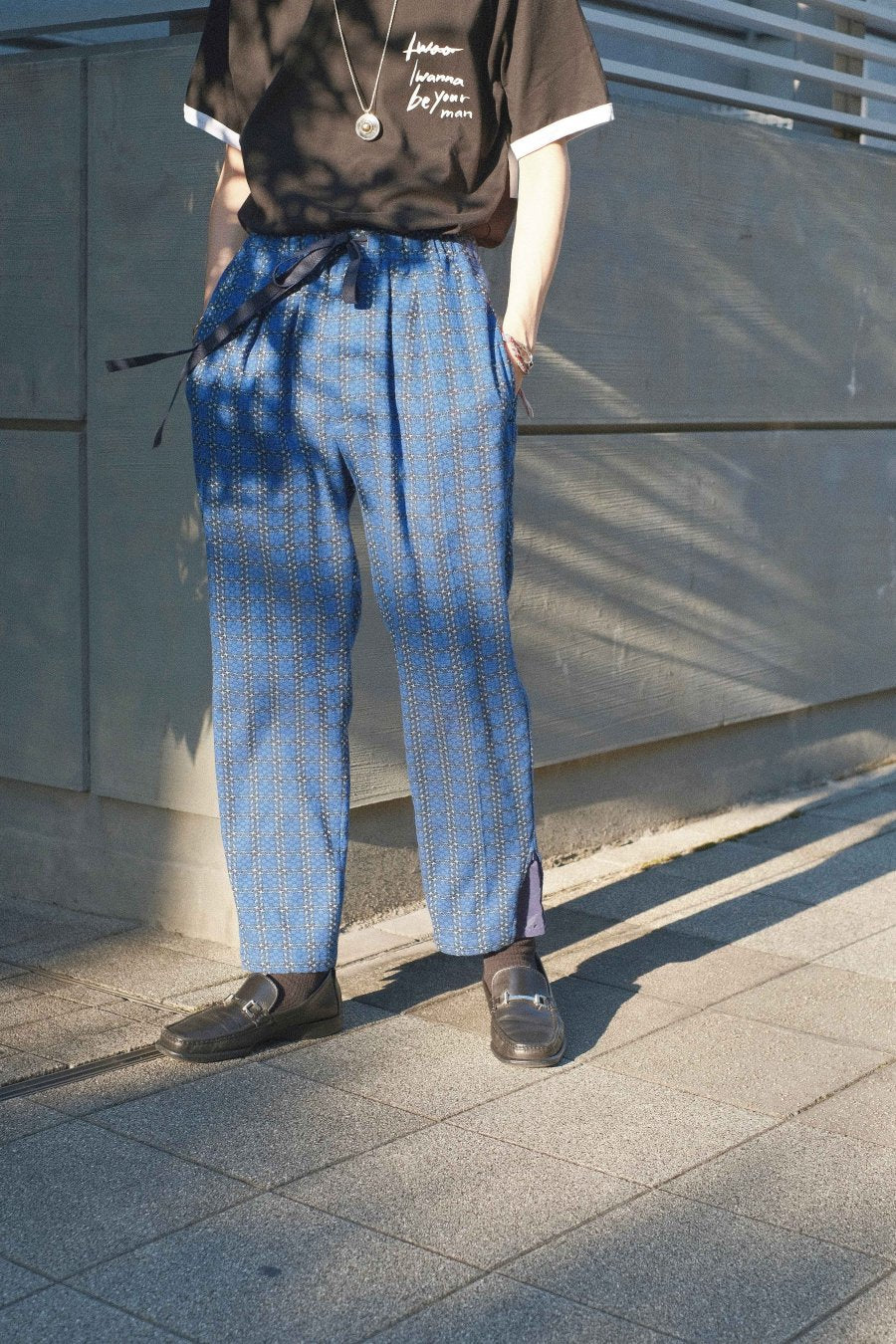 MASU(エムエーエスユー)のJACQUARD CHECK PANTS-BLUE(パンツ)の通販