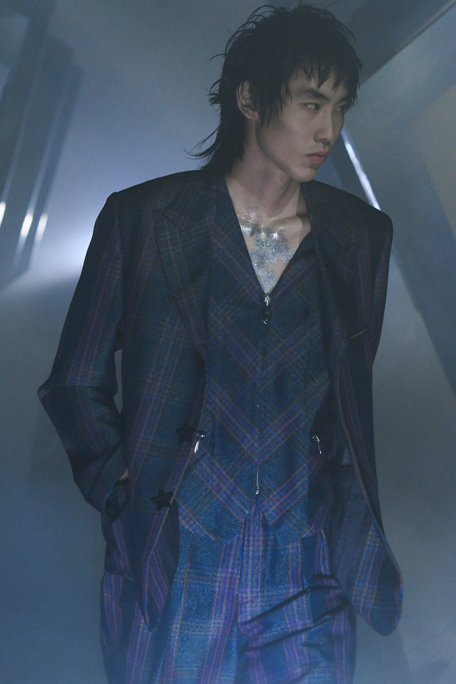 MASU(エムエーエスユー)のPEAKED LAPEL TAILORED JACKET DARK NAVYの