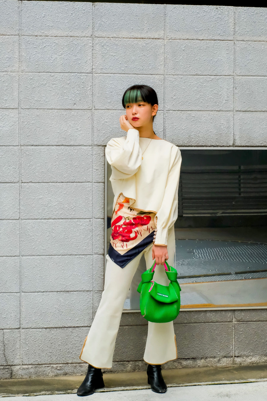 LASTFRAME(ラストフレーム)のTWO TONE OBI BAG GREEN x NEON PINKの