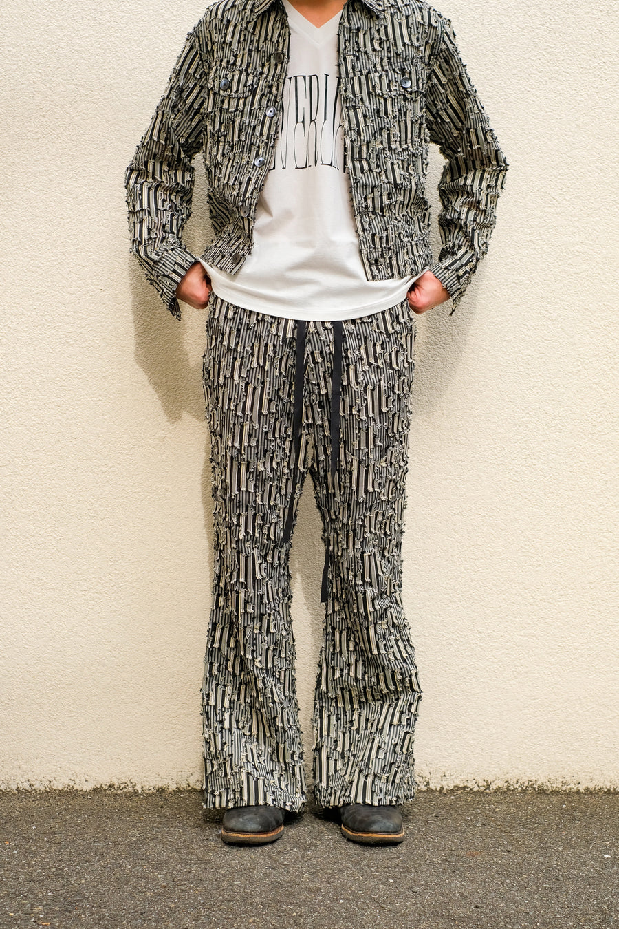 MASU(エムエーエスユー)のSTAR JACQUARD FLARE PANTS BLACKの通販