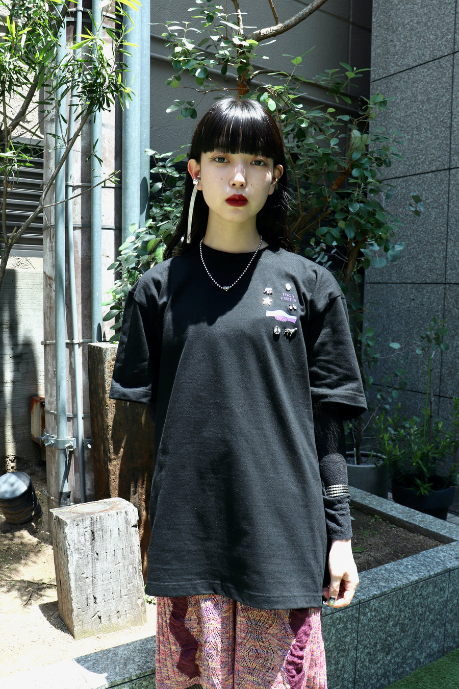 2022発売 TOGA VIRILIS STUDS PRINT TEE - Tシャツ(半袖/袖なし)