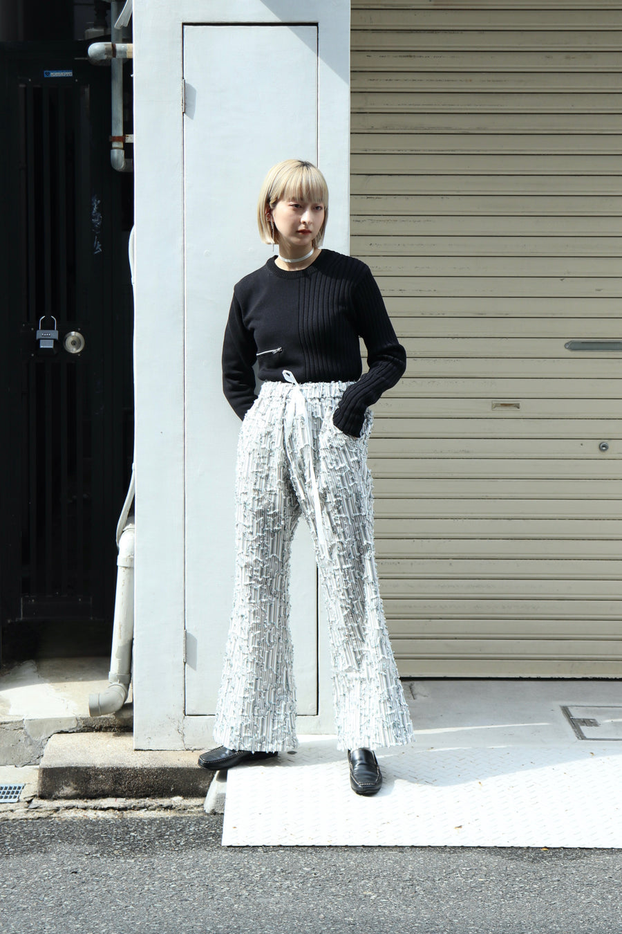 MASU(エムエーエスユー)のSTAR JACQUARD FLARE PANTS WHITEの通販