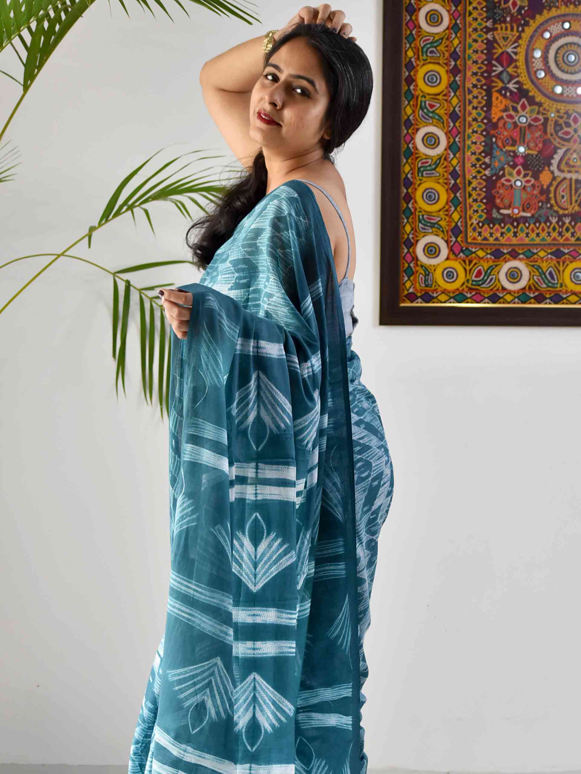 Buy Indigo Sarees for Women by Indie Picks Online | Ajio.com