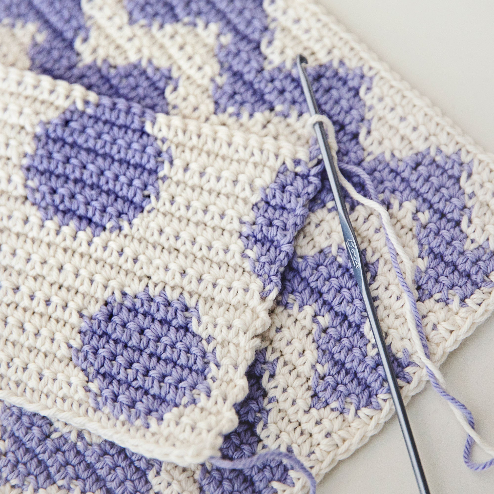 Crochet Washcloth Pattern - Beginner Friendly and Free - Leelee Knits