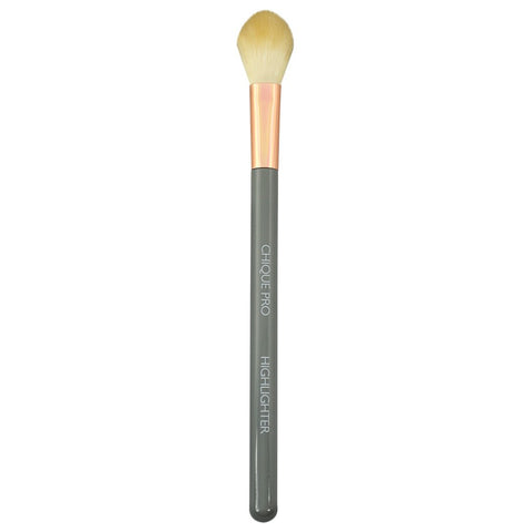 Sassy + Chic Contour Brush