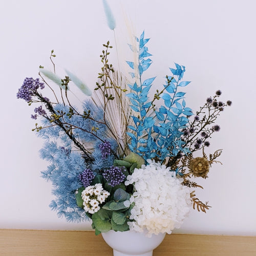 Zayn - Small Everlasting Touch of Blue Dried Arrangement – Ollie's Blooms &  Plants