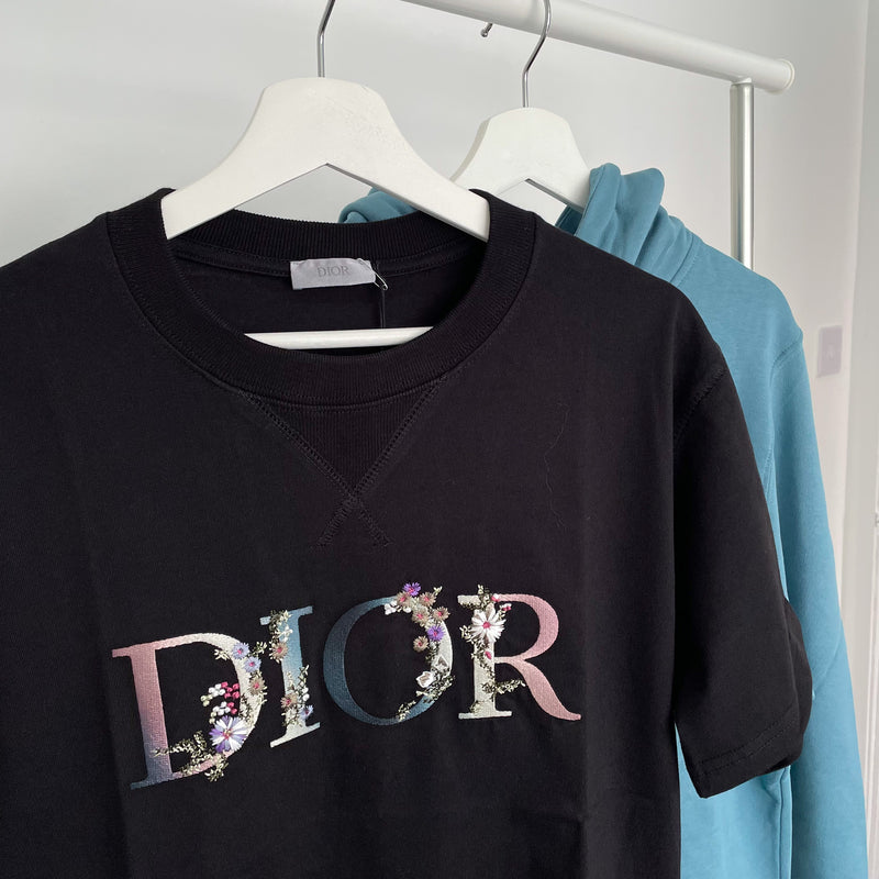 Dior Flower White Tee Mens Fashion Tops  Sets Tshirts  Polo Shirts on  Carousell