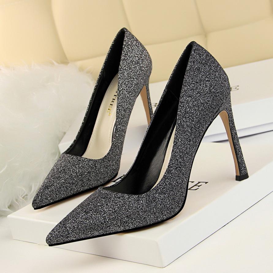 low stiletto heels