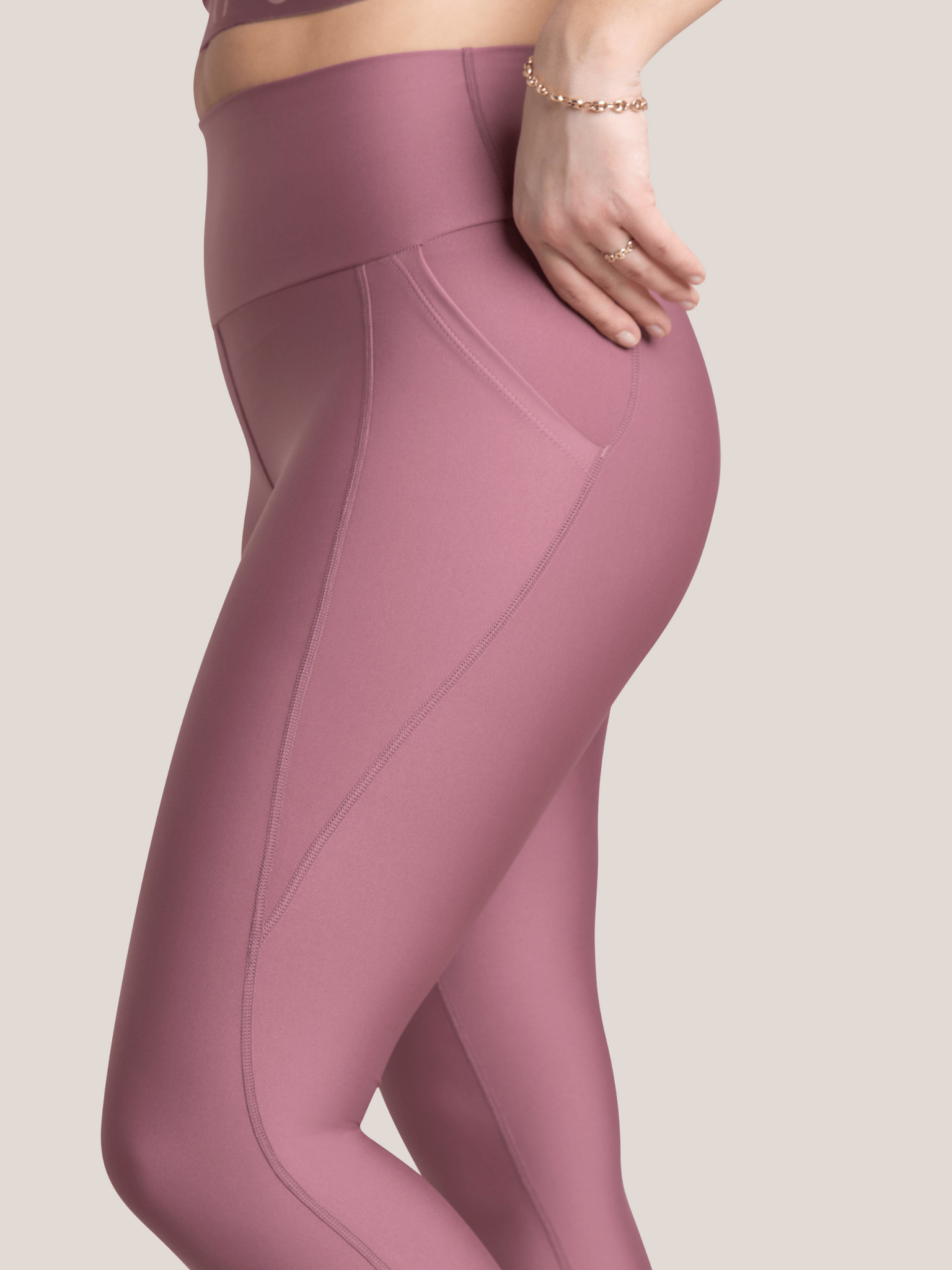 https://cdn.shopify.com/s/files/1/0468/2196/5975/products/ecomove-poches-dusty-mauve-leggings-753913.png?v=1695255465