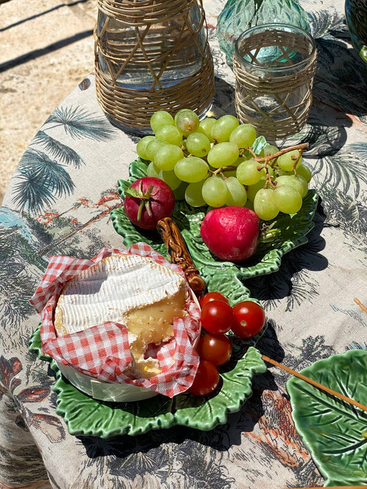 Plato Cerámica Con Dos Hojas - Cristina Oria