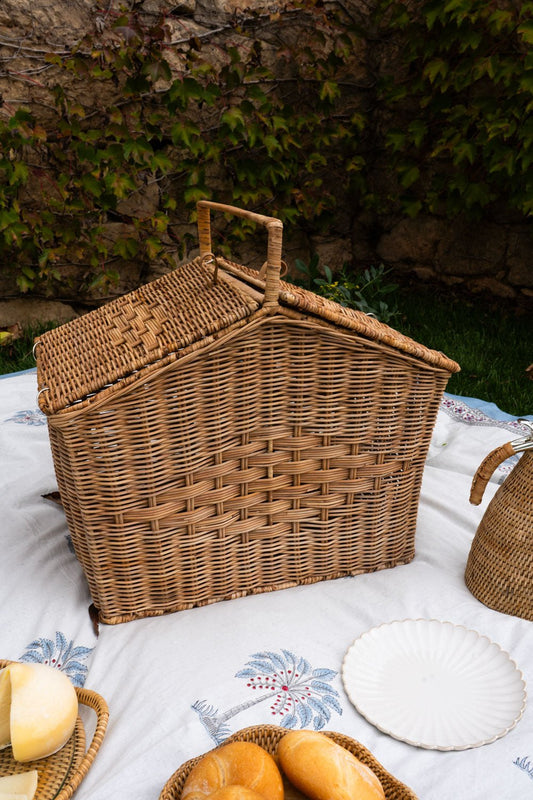 Cesta De Picnic De Ratán Con Asa Y Tapa - Cristina Oria