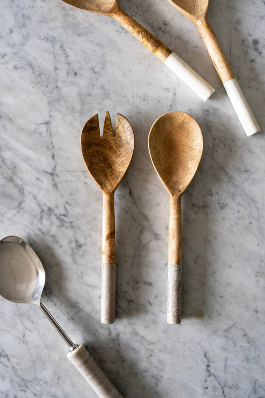 Cubiertos De Servir De Madera Con Mangos De Mármol En Color Gris - Cristina Oria