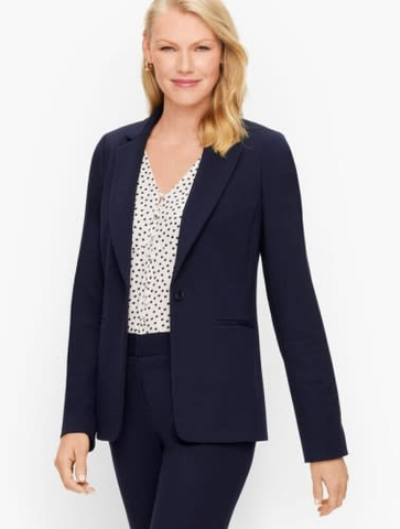 Nothing says classy like graduation suit for ladies! Add a patterned blouse underneath to make it more fun!