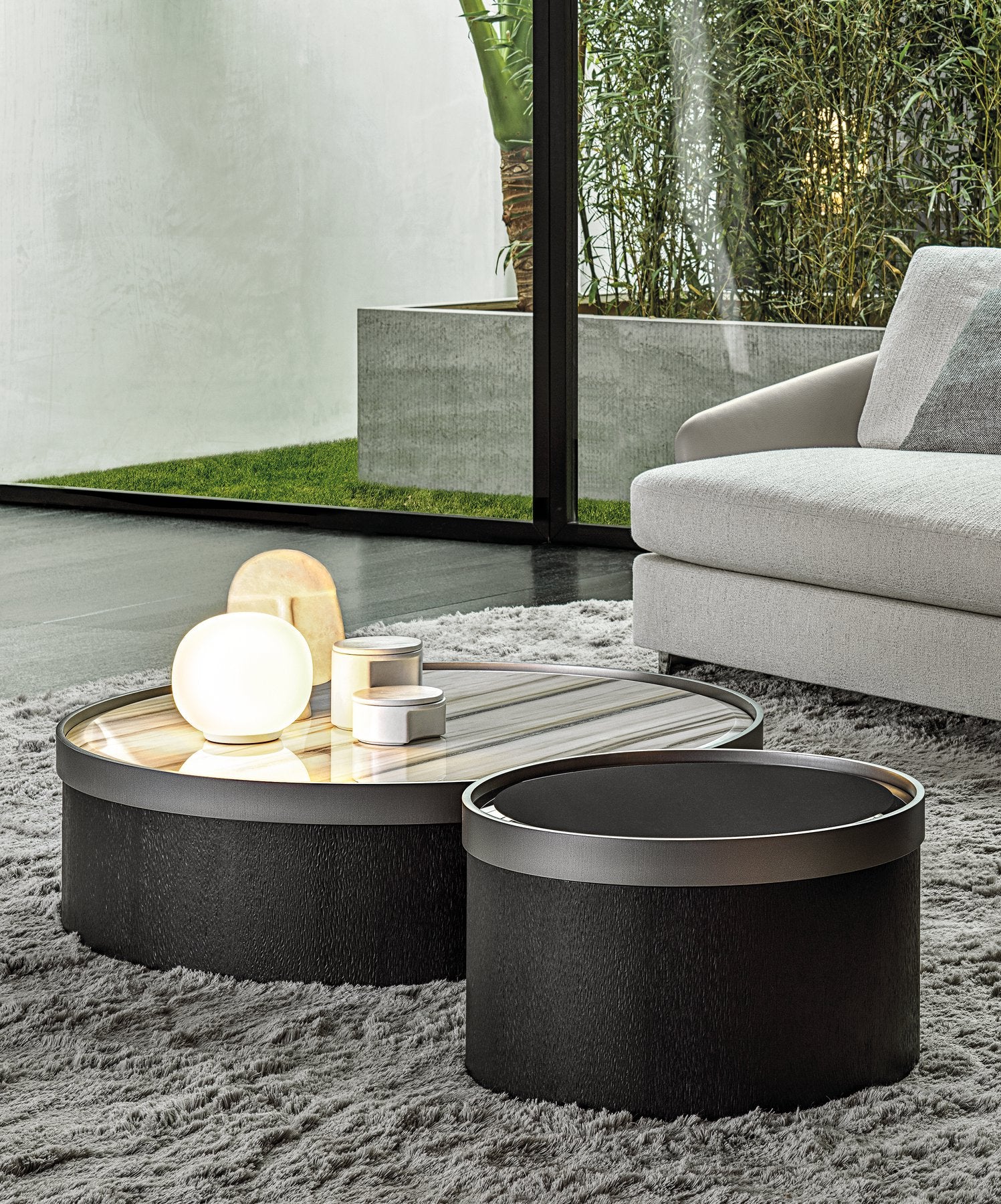 PILOTIS - Side tables from Minotti