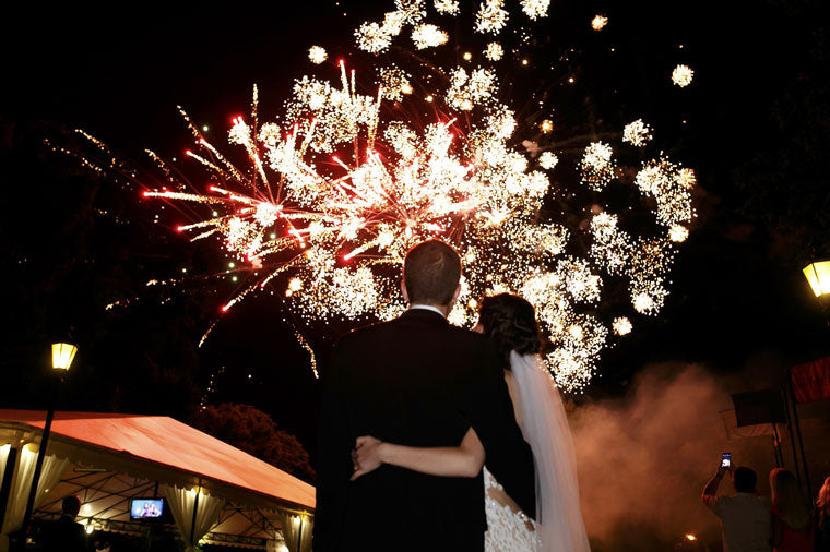 fuegos artificiales en una boda