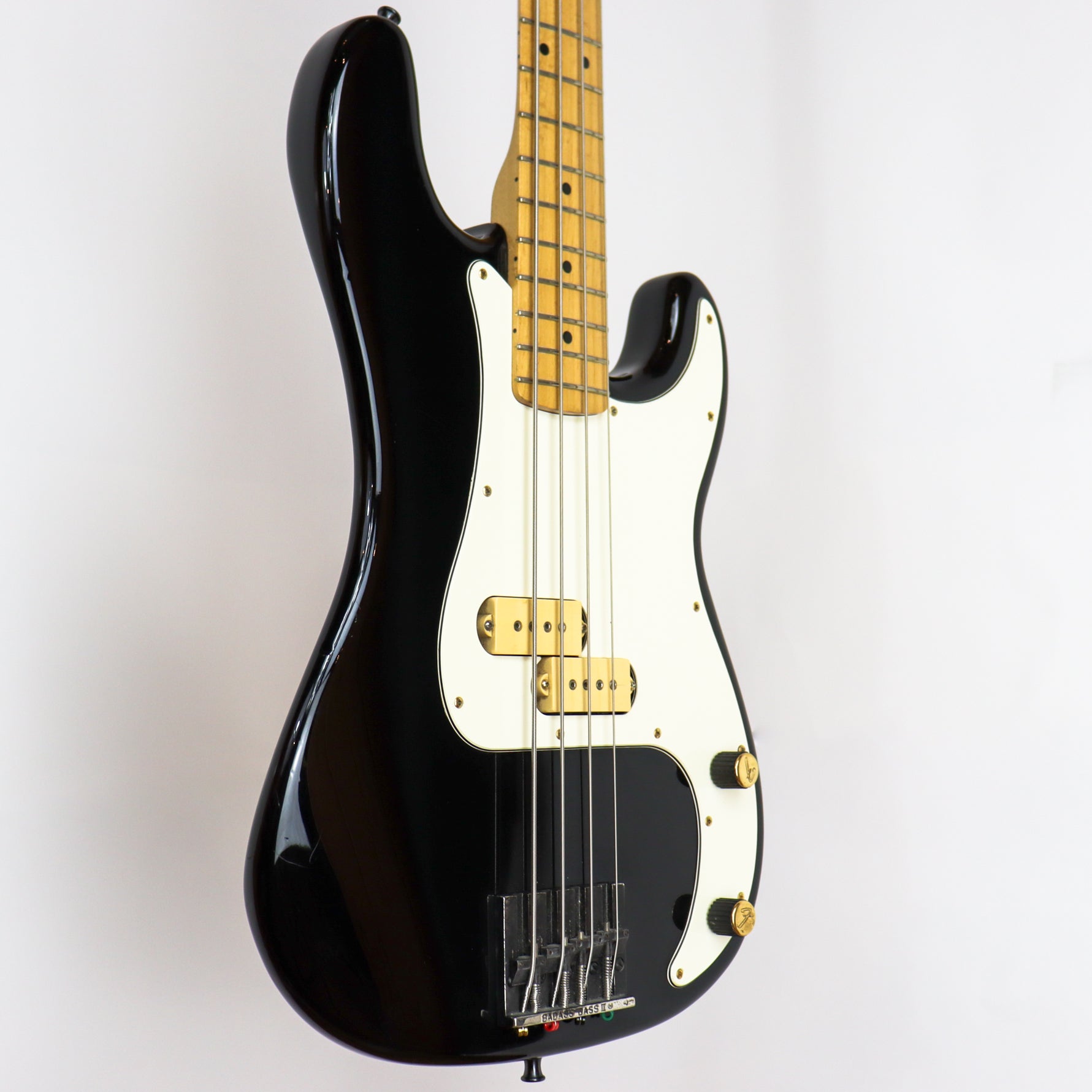 fender elite precision bass 1983