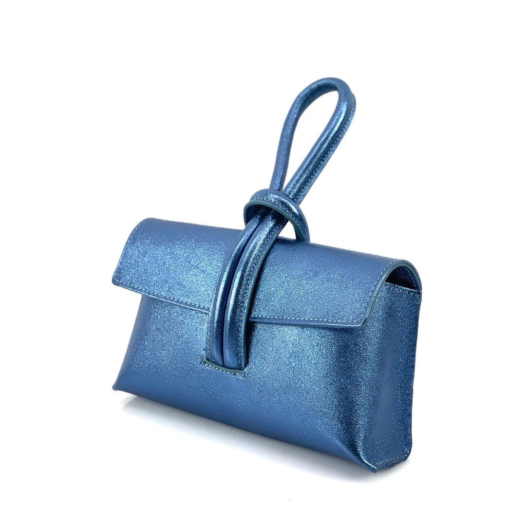 Gio Barrel Bag - Sky Blue — ALEXANDRA DE CURTIS | Italian Leather Handbags,  Purses & Ballet Flats