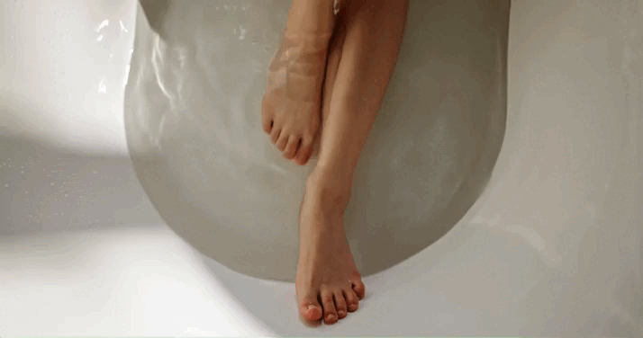 How to Create a Luxurious Ashi-yu Experience at Home