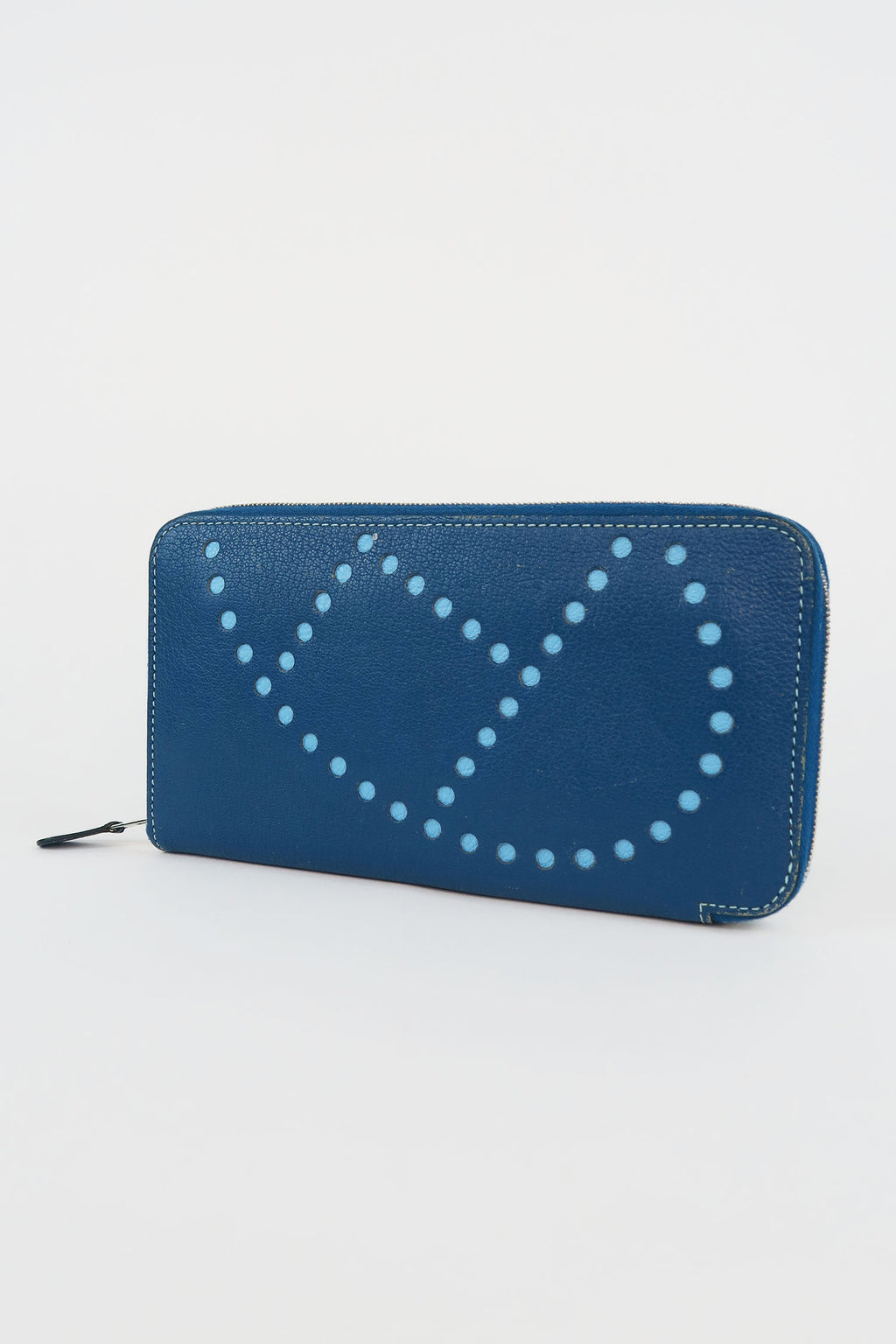 Louis Vuitton, Monogram canvas 'Passport Cover' and keypouch. - Bukowskis