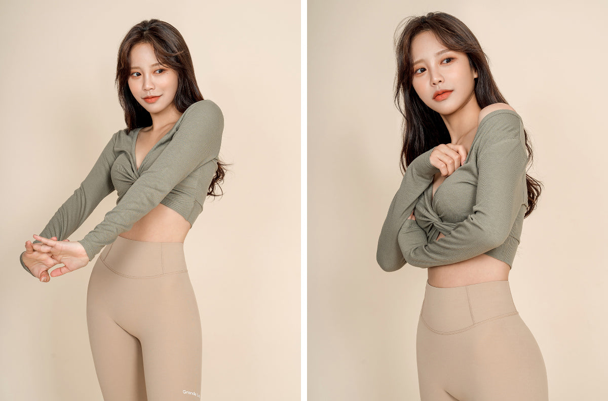 Knotted Crop Top short body design elongates body proportions. Six colors suitable for you with different styles┆Melange Gray┆┆Indie Pink┆┆Cocoa Beige┆┆Light Beige┆┆Khaki┆┆Ivory Ivory white┆