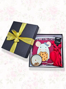 Printed Perfection - Gift Box with Graphic Pajama, Accessories Set & Candle in Red Buy Clothing and Fashion Online for specialGifts