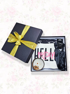 Printed Perfection - Gift Box with Graphic Pajama, Accessories Set & Candle in Black & White  Online for externalFeedProduct