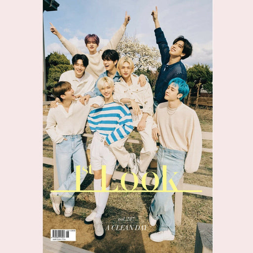 Magazine] Esquire 2023.06 Stray Kids Hyunjin (D-Type) – Kpop Planet