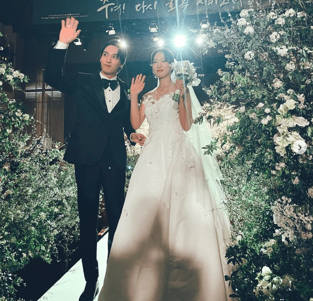 Park Shin Hye & Choit Tae Joon Wedding - instagram picture