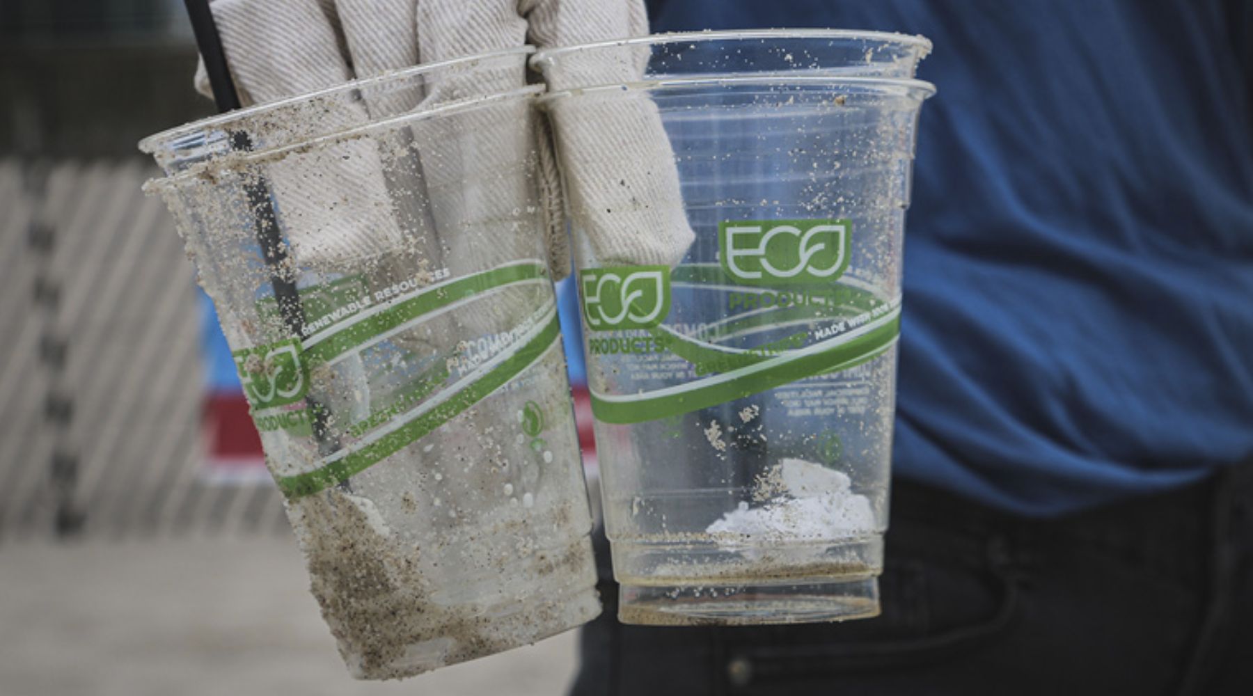 Prática de Greenwashing com copos de plástico "eco"