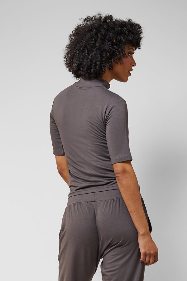 Lightweight Yoga Loose Side Pockets Cuffed Pant Black– TLC Sport