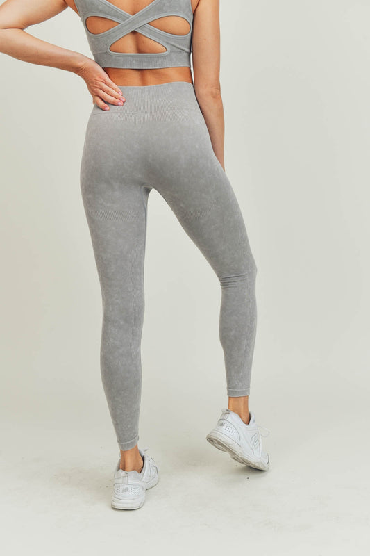 HIGH WAIST FITTED LEGGINGS WITH POCKET – Lane 109 Boutique