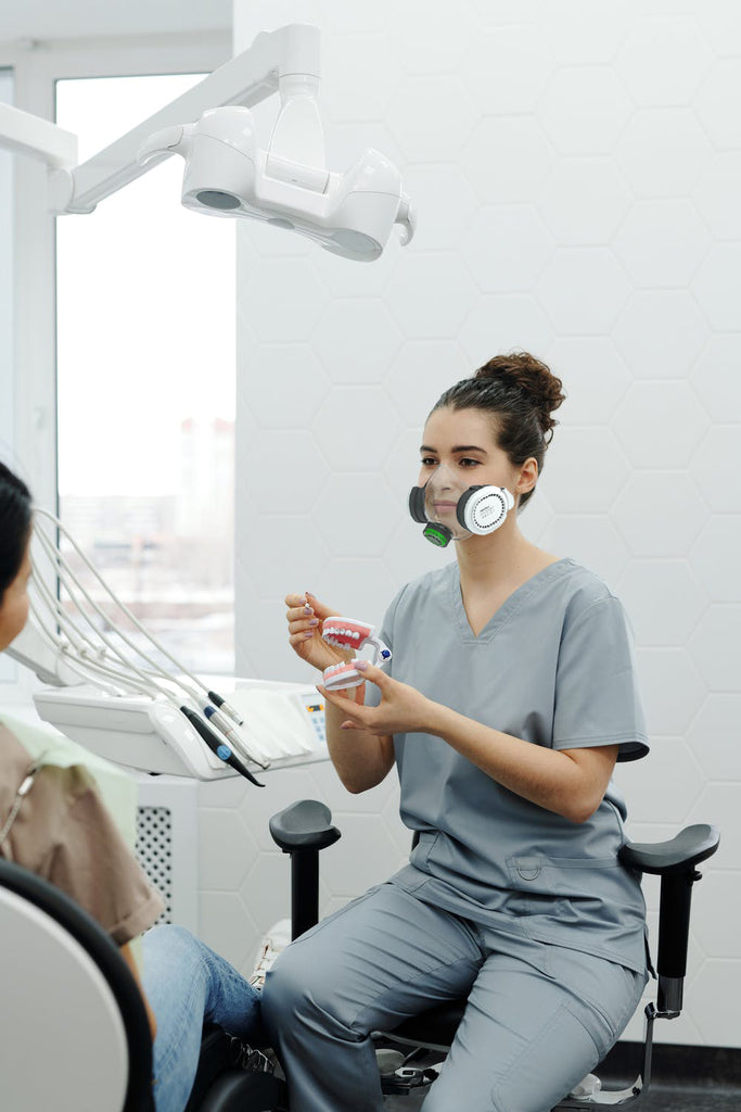 Dentist wearing transparent p3 face mask