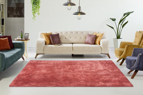 rose colour shag rug