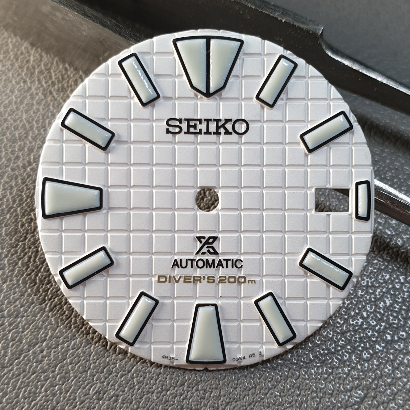 DIA042 OEM SEIKO SRPE37 WHITE SAMURAI DIAL – Mod Mode Watches