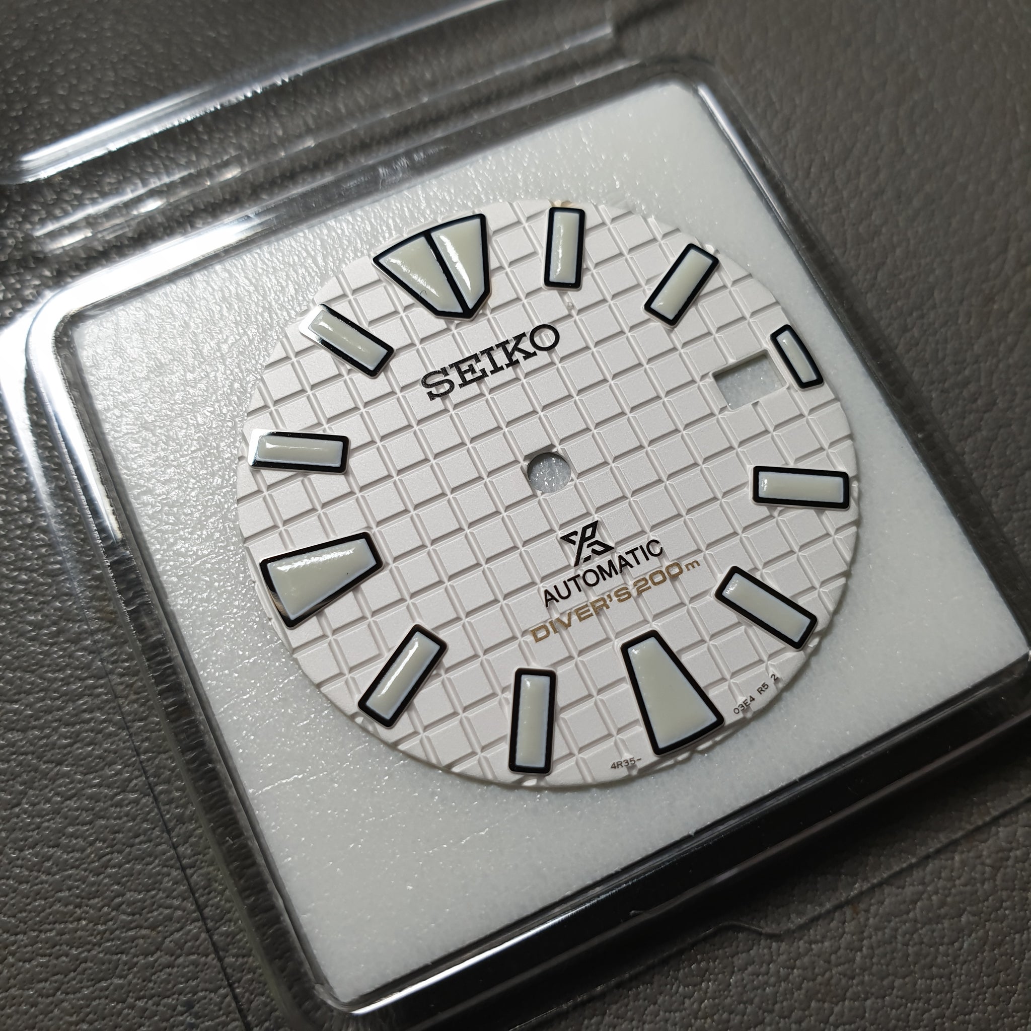 DIA042 OEM SEIKO SRPE37 WHITE SAMURAI DIAL – Mod Mode Watches