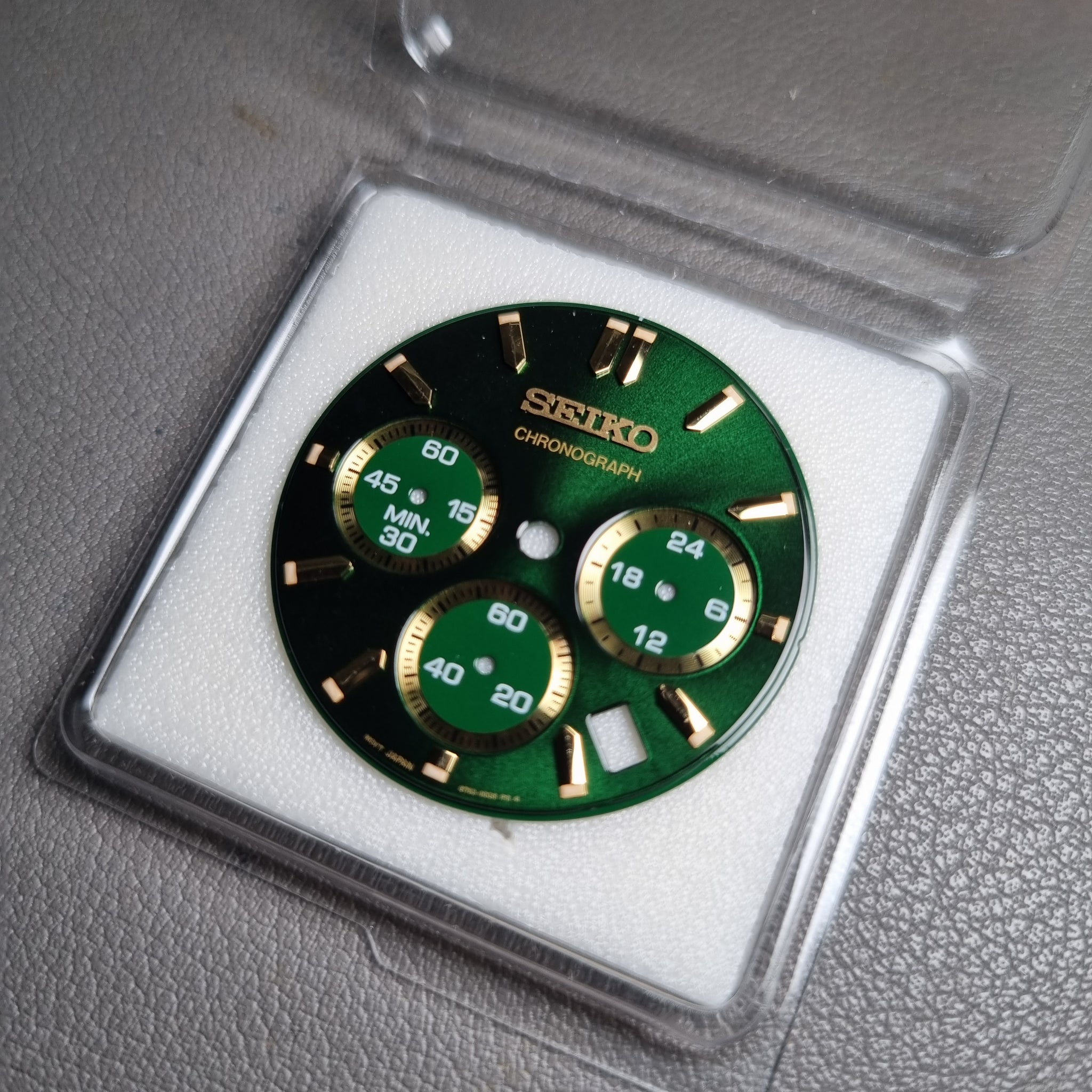 DIA183 OEM SEIKO SBTR017 8T63 / 6T63 / VK63 Green Chronograph Dial – Mod  Mode Watches