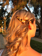 Load image into Gallery viewer, Hair Clip - Brown/Gold
