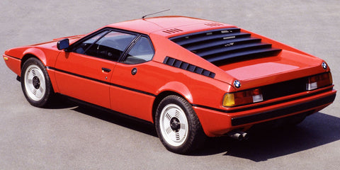 BMW M1 in red