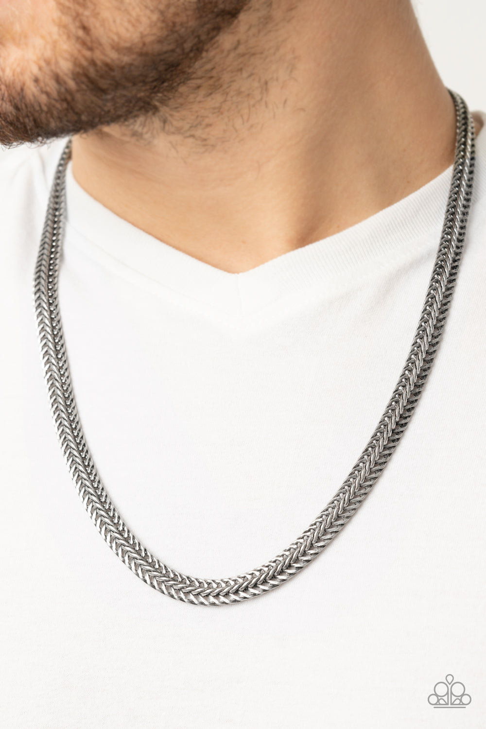 Modern Motorhead - Silver Chain Urban Necklace – Sugar Bee Bling -  Paparazzi Jewelry and Accessories