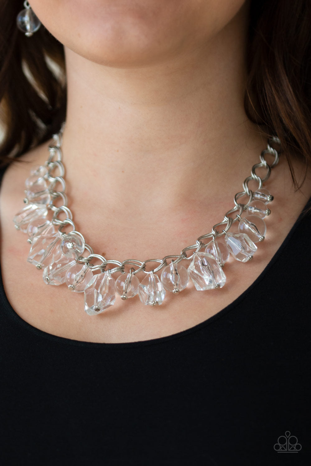 Paparazzi Gorgeously Globetrotter - White Clear Bead Silver Chain Neck