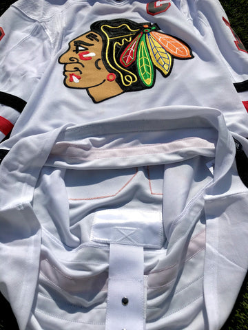 Are Hockey Jerseys Supposed To Be Big? (My Review) – Sports Fan Focus