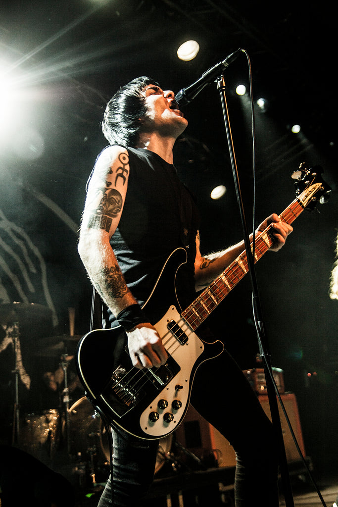 Inge Johannsson ist die Punkrock-Sängerin von Gatuplan, spielte bei Against Me!, The (International) Noise Conspiracy, Refused, Totalt Jävla Mörker, Knugen Faller und weiteren Punkrock- und Hardcore-Bands.