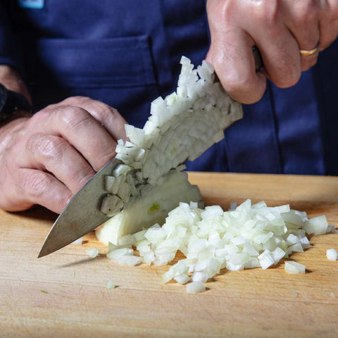 How to cut an onion into brunoise