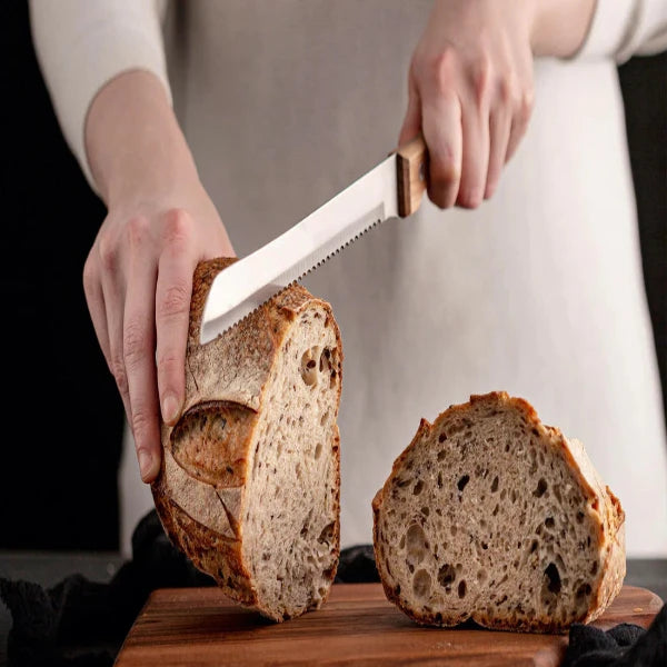 Food tips on how to slice bread cleanly with a sharp knife